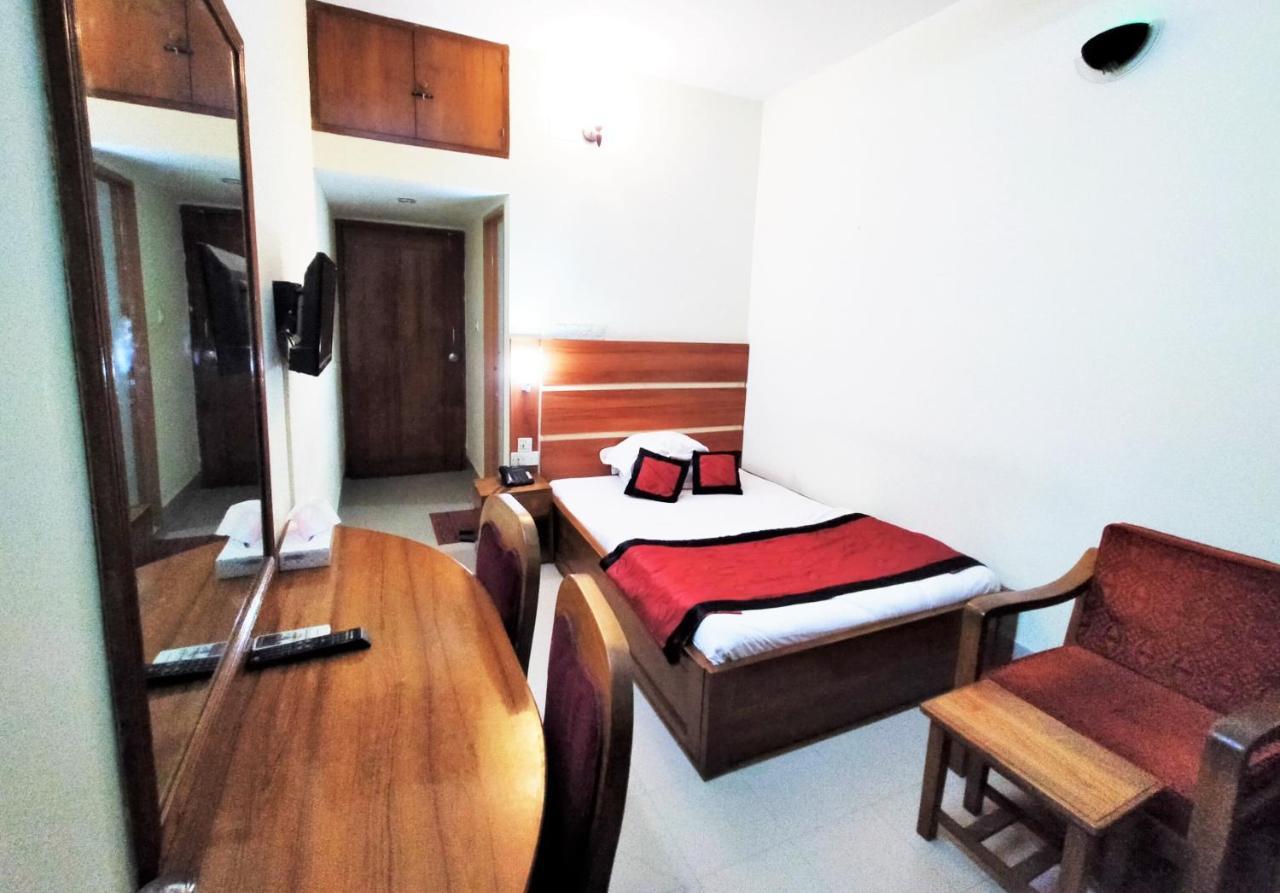 Hotel Supreme Sylhet Exterior photo
